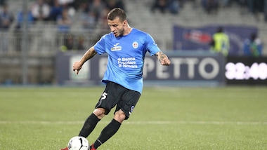 Calciomercato Novara, capitan Casarini fino al 2020