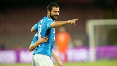 Serie A Napoli, Albiol: «Per lo scudetto non c'è solo la Juventus»