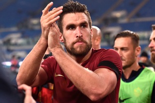Calciomercato, Strootman-Juventus: il muro Roma vacilla