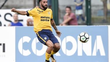 Coppa Italia, Verona-Avellino 3-1: doppietta per Verde. Il derby a novembre