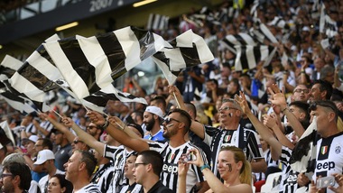 Juventus-Cagliari, la diretta Twitter dell'anticipo di serie A