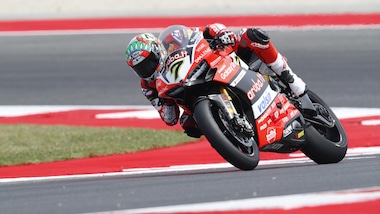 Sbk, Germania: tempi più bassi con nuove Pirelli in qualifica