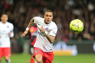 Serie A Cagliari, Van der Wiel e Melchiorri si allenano a parte