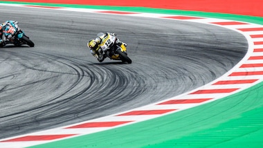 Moto2, De Angelis in pista a Silverstone