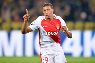 «Accordo Psg-Monaco per Mbappé: 150 milioni più un giocatore»