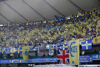 Serie A, il Verona ai tifosi: «Basta, rischiamo la chiusura di settori dello stadio»
