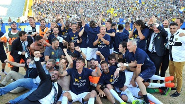 Serie B Parma-Cremonese, probabili formazioni e tempo reale alle 20.30