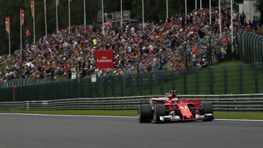 F1 Monza: sfilata dei piloti su auto d'epoca