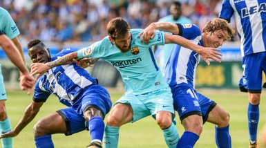 Liga: Alaves-Barcellona 0-2, ci pensa Messi
