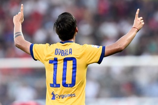 Paulo Dybala, prima tripletta e partita mostruosa