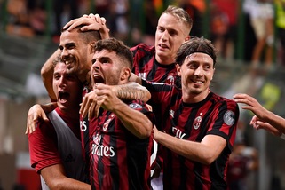 Risultati Serie A, seconda giornata: Milan-Cagliari 2-1, Napoli-Atalanta 3-1