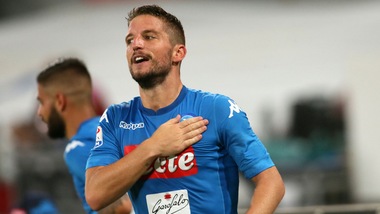 Serie A, nelle quote scudetto avanza il Napoli