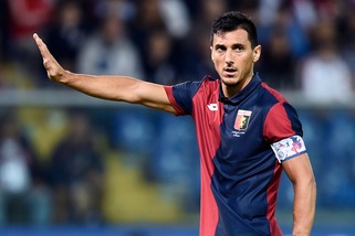 Torino, ecco Burdisso: firma arrivata nel tardo pomeriggio