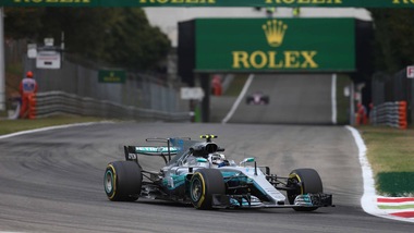 F1, Monza: Bottas balza in testa, Vettel sempre terzo