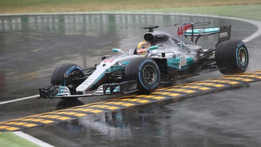F1, Gp d'Italia: Hamilton in pole, Vettel solo sesto