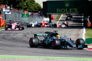 F1, Gp d'Italia: vince Hamilton, è primo nel mondiale. Vettel terzo dietro Bottas