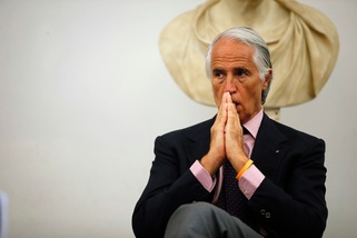 Italia, Malagò: «Abbiamo perso una battaglia, non la guerra»