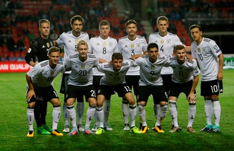 Repubblica Ceca, cori nazisti durante la partita: la federcalcio tedesca si scusa