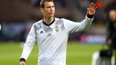 Champions League, non solo Lichtsteiner: ecco gli 8 esclusi