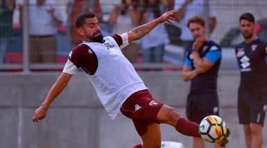 Torino: oltre mille tifosi al Filadelfia, si rivede Rincon