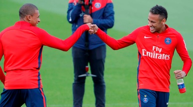 Psg, primo allenamento per Mbappé e Neymar: è già feeling