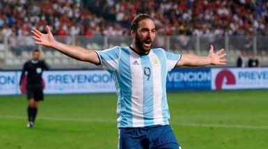 Argentina, papà Higuain: «Critiche spietate, lui ama la Nazionale»