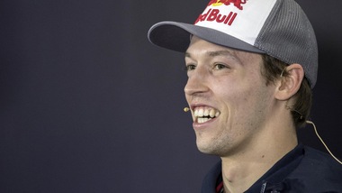 F1 Toro Rosso, Kvyat: «Spero di essere competitivo a Singapore»