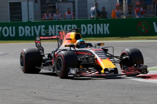 F1, Gp Singapore: a Ricciardo le prime libere, poi Vettel