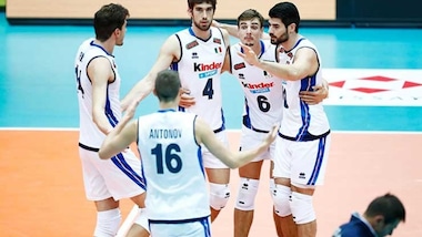 L'Italia centra la terza vittoria e affianca il Brasile in vetta