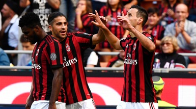 Serie A, Milan-Udinese 2-1: doppietta di Kalinic, Napoli-Benevento 6-0: tris di Mertens