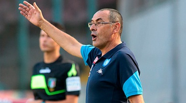 Napoli, Sarri: «Mertens è uno dei più grandi al mondo»