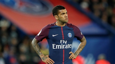 «Neymar-Cavani: Dani Alves ha organizzato una cena per la pace»