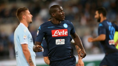 Napoli, Koulibaly: «Spallata alla Juventus? Vedremo...»