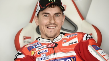 MotoGp, Lorenzo: «Aspetto di correre sulla pista asciutta»