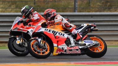 MotoGp Aragon: Marquez primo nel warm up, Rossi nono