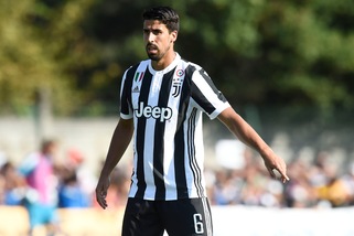 Juventus, doppietta di Khedira in amichevole: è pronto per il rientro