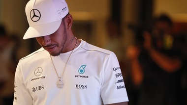 F1, Hamilton: «Per fortuna anche Vettel ha delle debolezze»