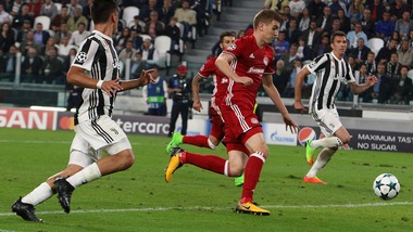 Champions League Juventus-Olympiacos 2-0, il tabellino