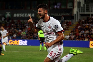 Serie A Milan, Cutrone elogia Montella: «E' un grande allenatore»