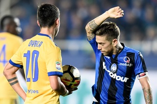 Serie A Atalanta, Gomez: «Lichtsteiner andava espulso: mi ha rotto la bocca»