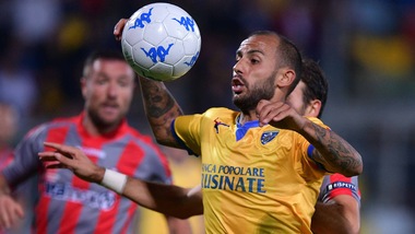 Serie B Frosinone-Cremonese si chiude senza reti: termina 0-0