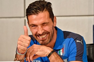 Buffon vicino a un nuovo record da capitano della Nazionale