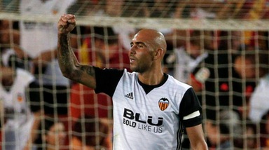 Valencia, allarme per Zaza: s'infortuna al ginocchio, esce con le stampelle
