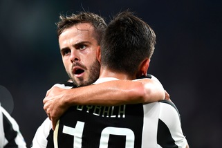 Juventus, una buona notizia: Pjanic ritorna a correre