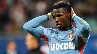 Ligue 1, Lione all'ultimo respiro: Fekir firma il 3-2 al Monaco