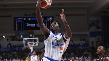 Hunt sbanca Trento, Torino ko ad Avellino