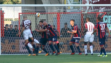 Serie A, Crotone-Torino 2-2: urlo De Silvestri al 93'