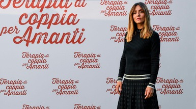 Ambra Angiolini, look bianconero