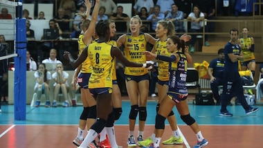 Conegliano buona la prima!  3-0 in Ungheria. 25-4 da record