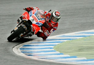 MotoGp, Lorenzo: «Australia, dobbiamo fare passi avanti»